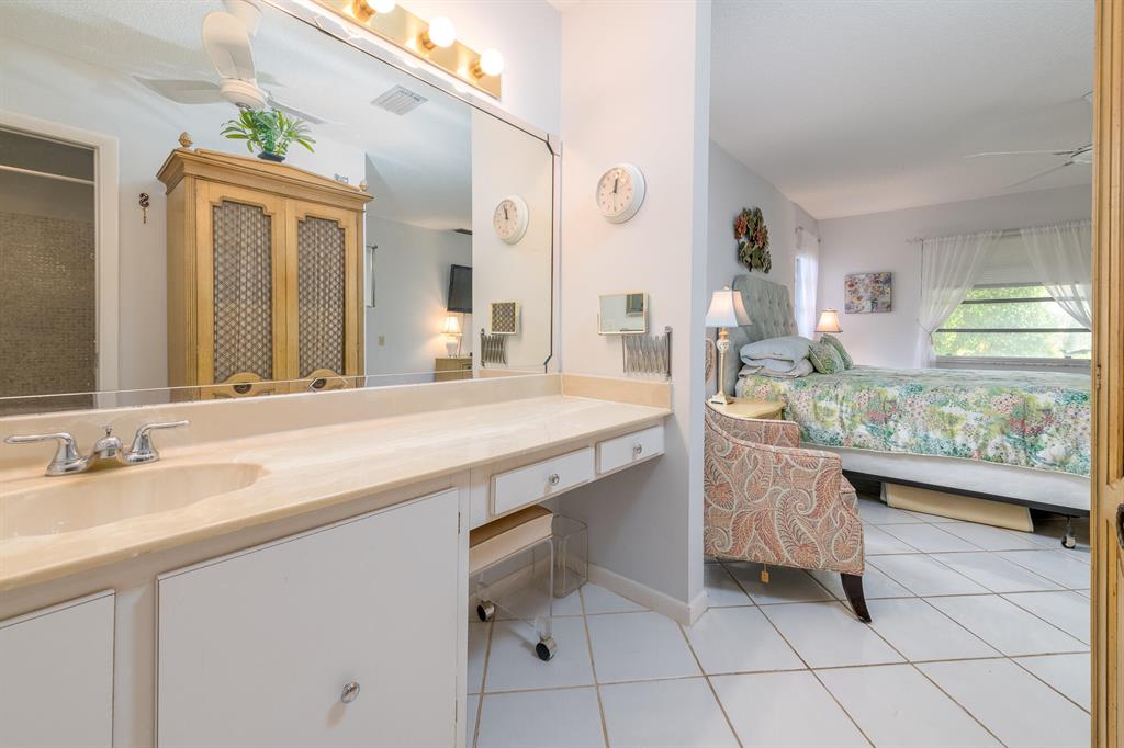 BOCA LAKES CONDO - Residential