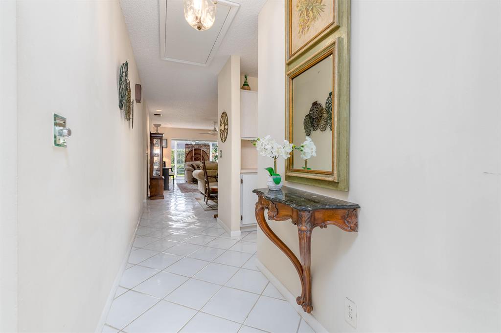 BOCA LAKES CONDO - Residential