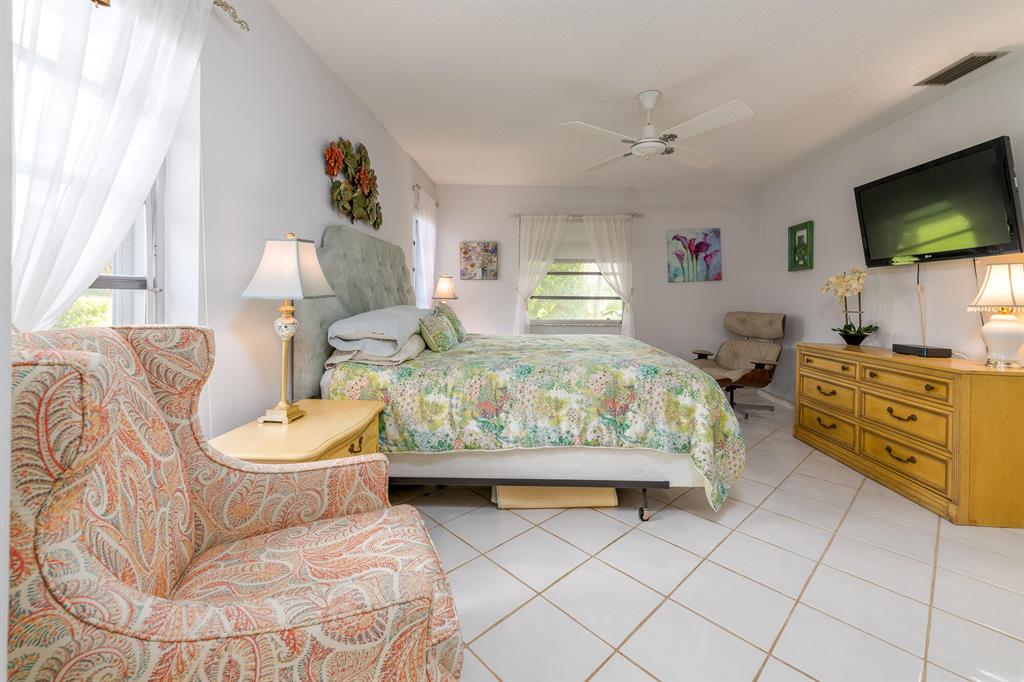 BOCA LAKES CONDO - Residential