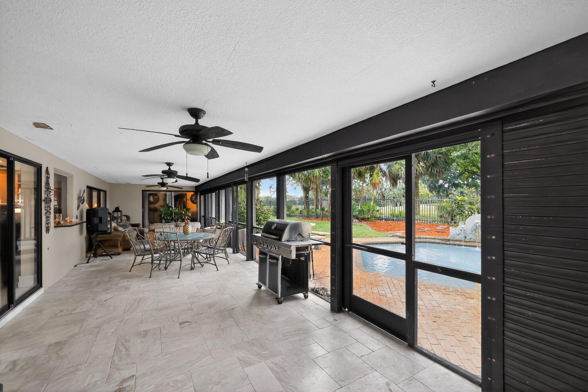 JACARANDA COUNTRY CLUB WEST - Residential