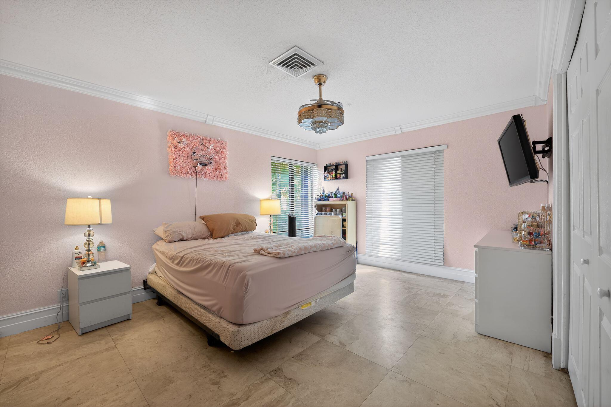 JACARANDA COUNTRY CLUB WEST - Residential