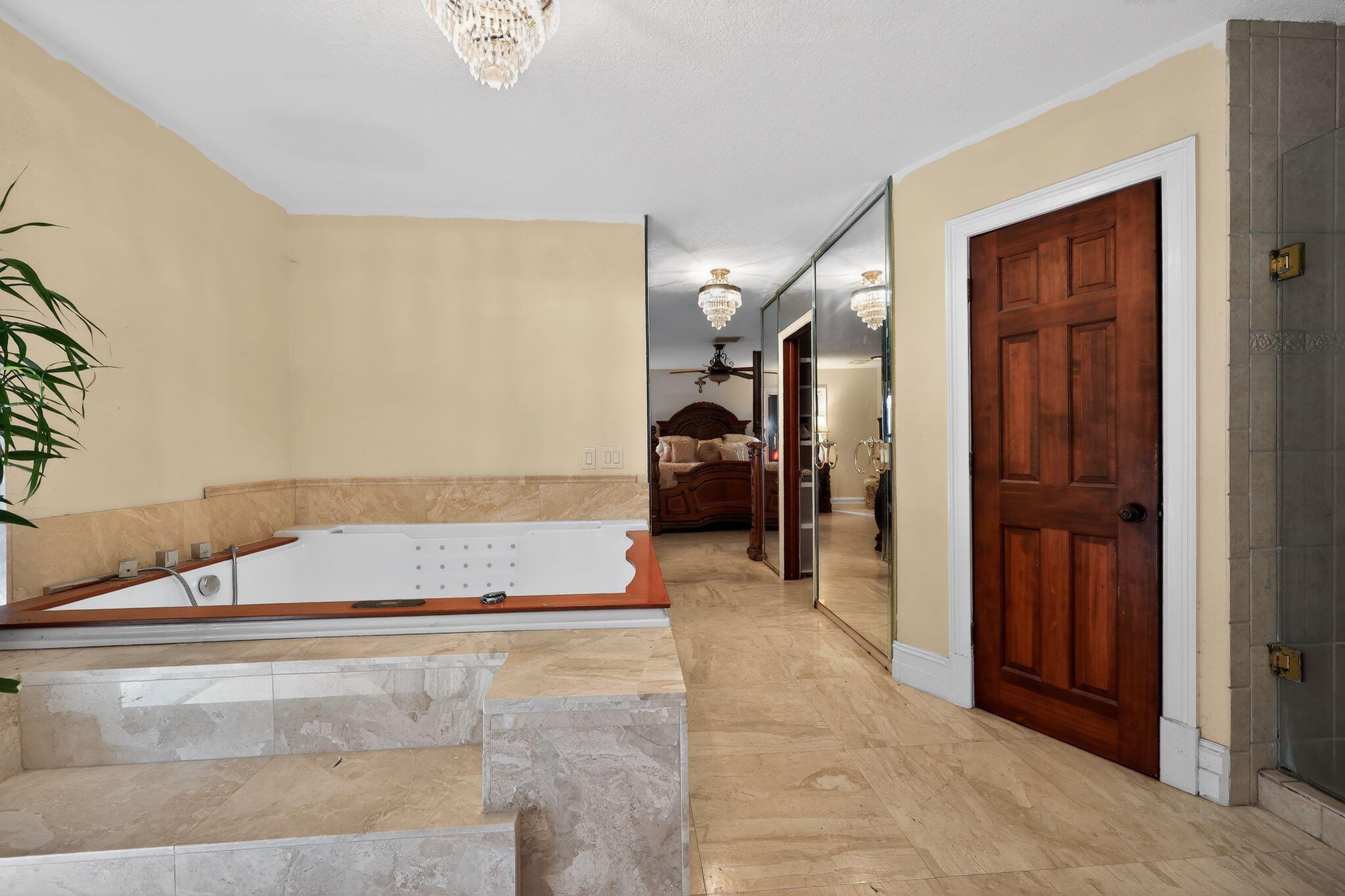 JACARANDA COUNTRY CLUB WEST - Residential