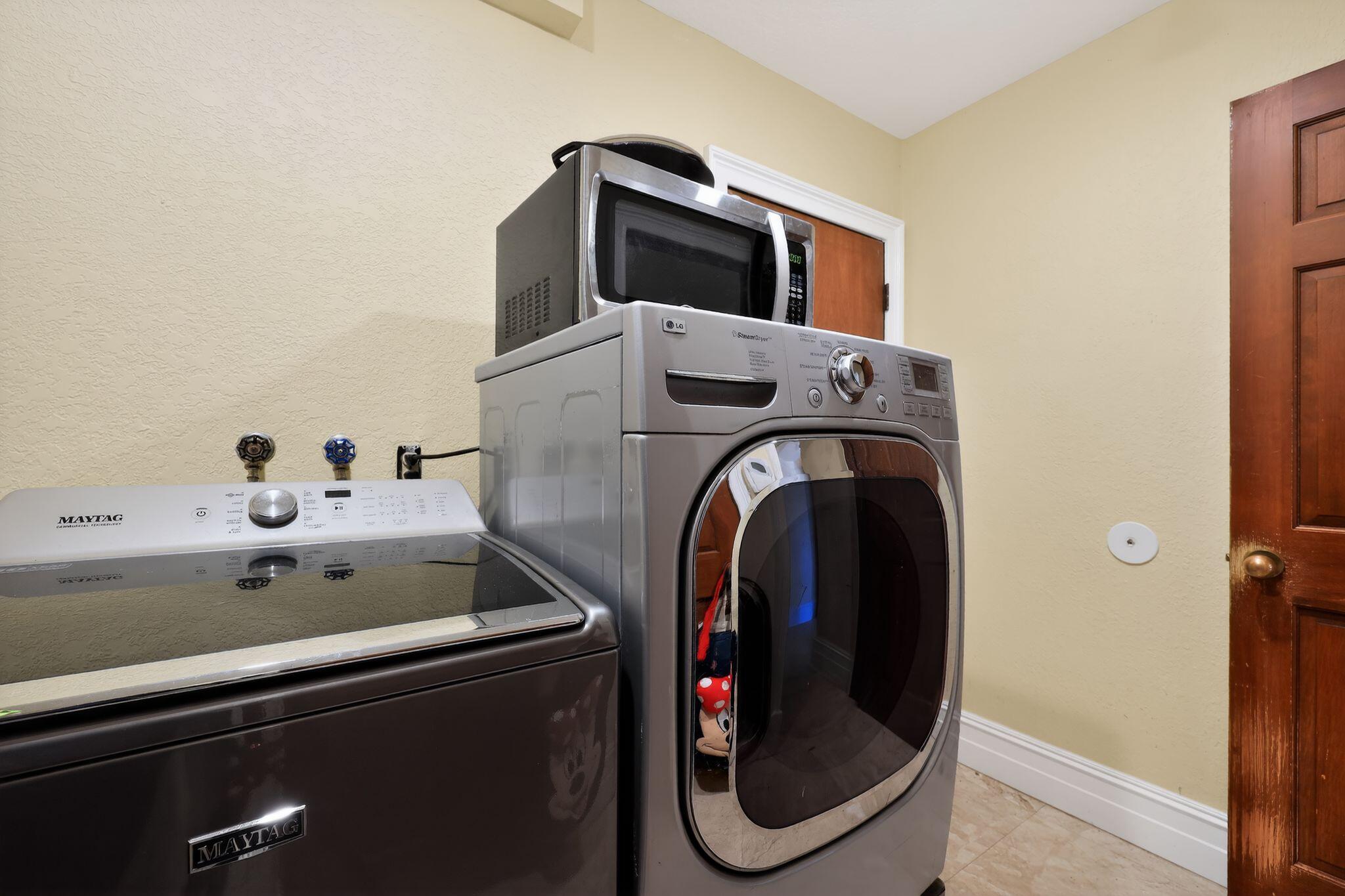 JACARANDA COUNTRY CLUB WEST - Residential