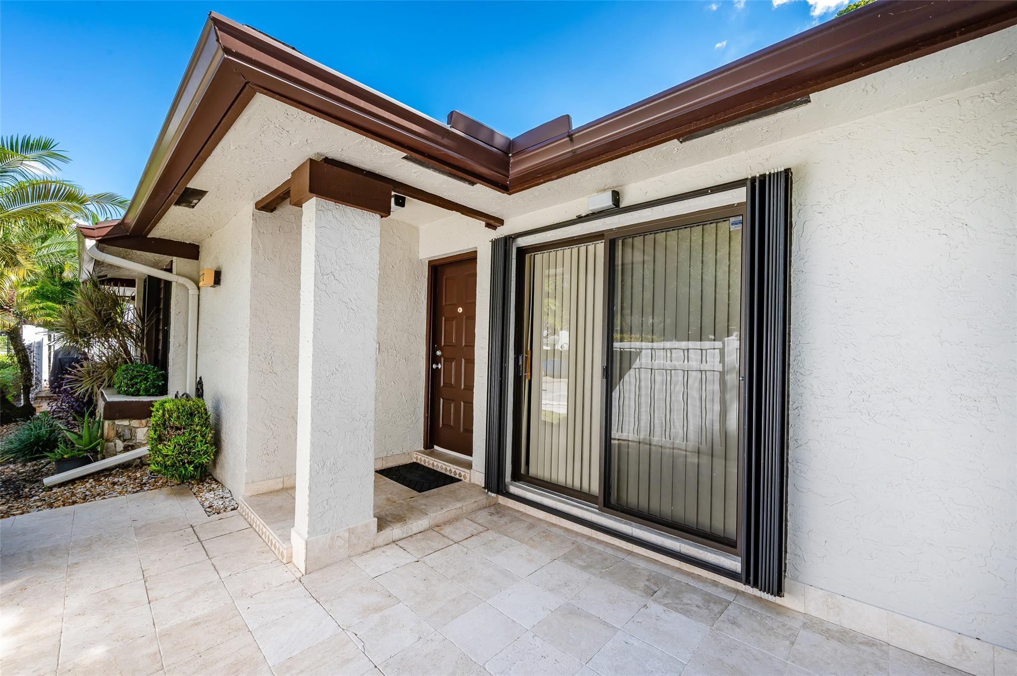3272 Carambola Cir 3272