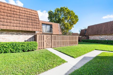 4093 Forest Hill Dr 0 Cooper City FL 33026