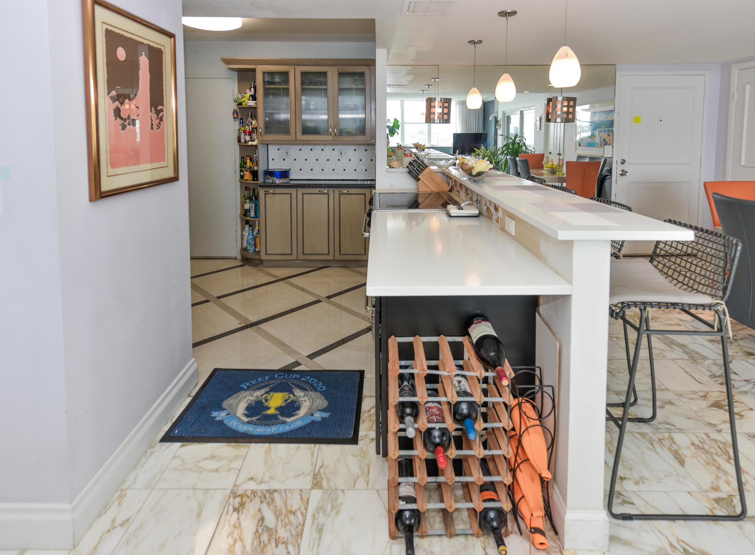 PORTOFINO CONDO PT OF LTS 15 AND 16,JARVIS PAR - Residential Lease