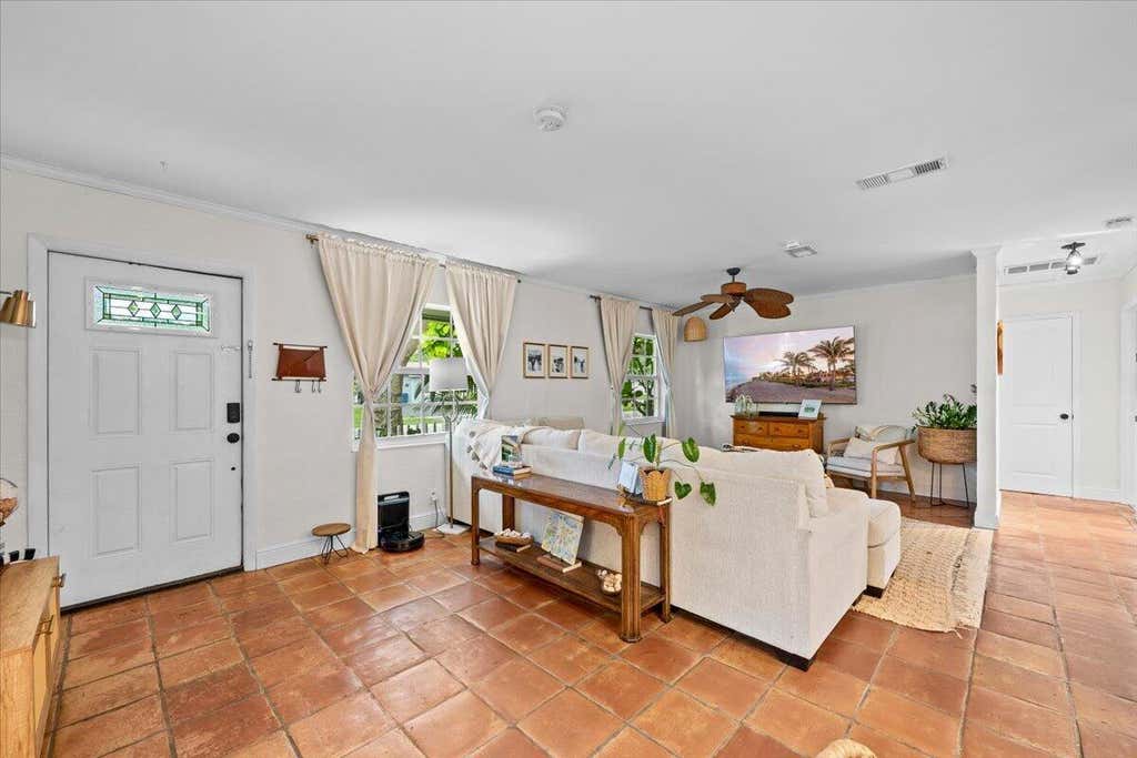 Photo of 710 Cree Street, Jupiter, FL 33458 (MLS # B26064829)