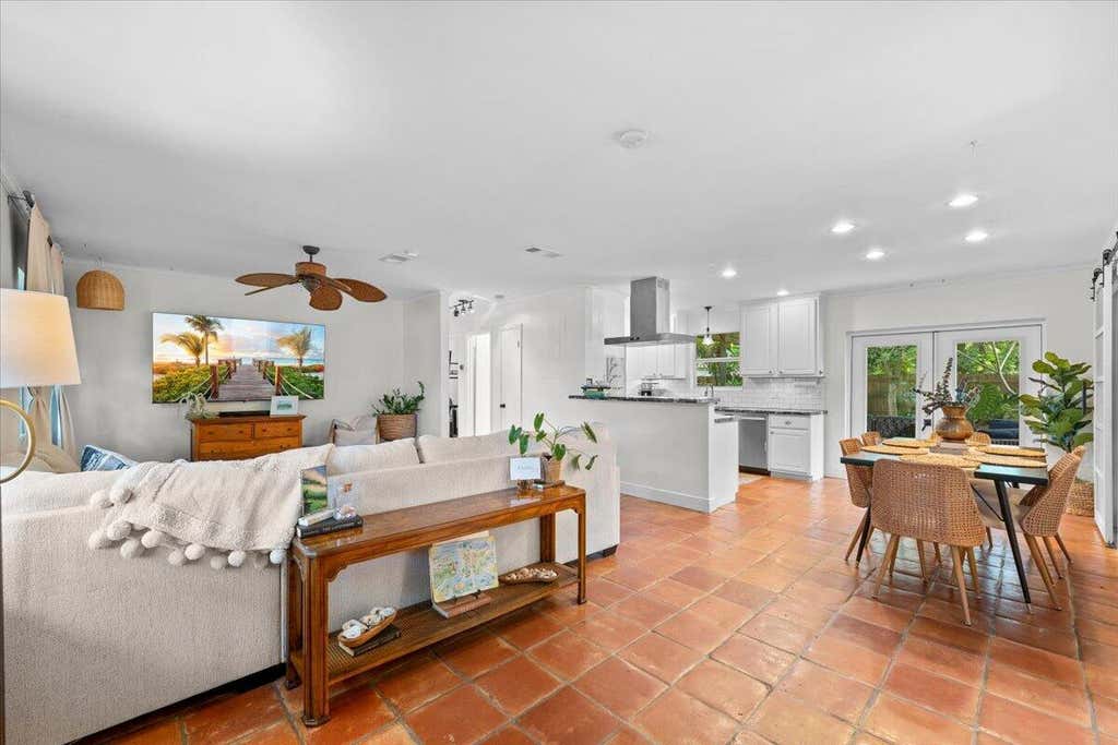 Photo of 710 Cree Street, Jupiter, FL 33458 (MLS # B26064829)
