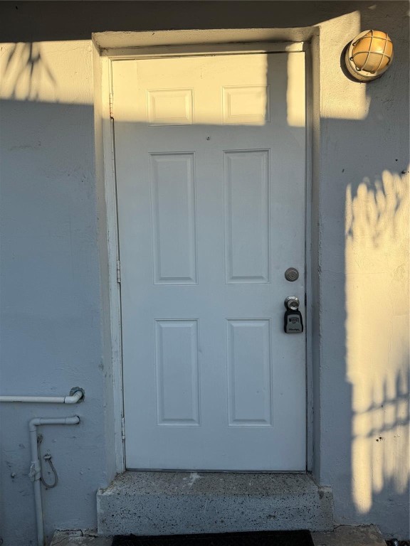 College Tr 19-9 B - Residential Lease