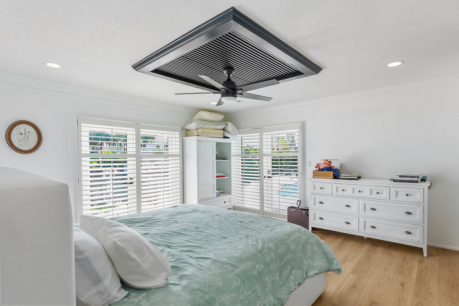 VENETIAN ISLES 2ND SEC - Residential