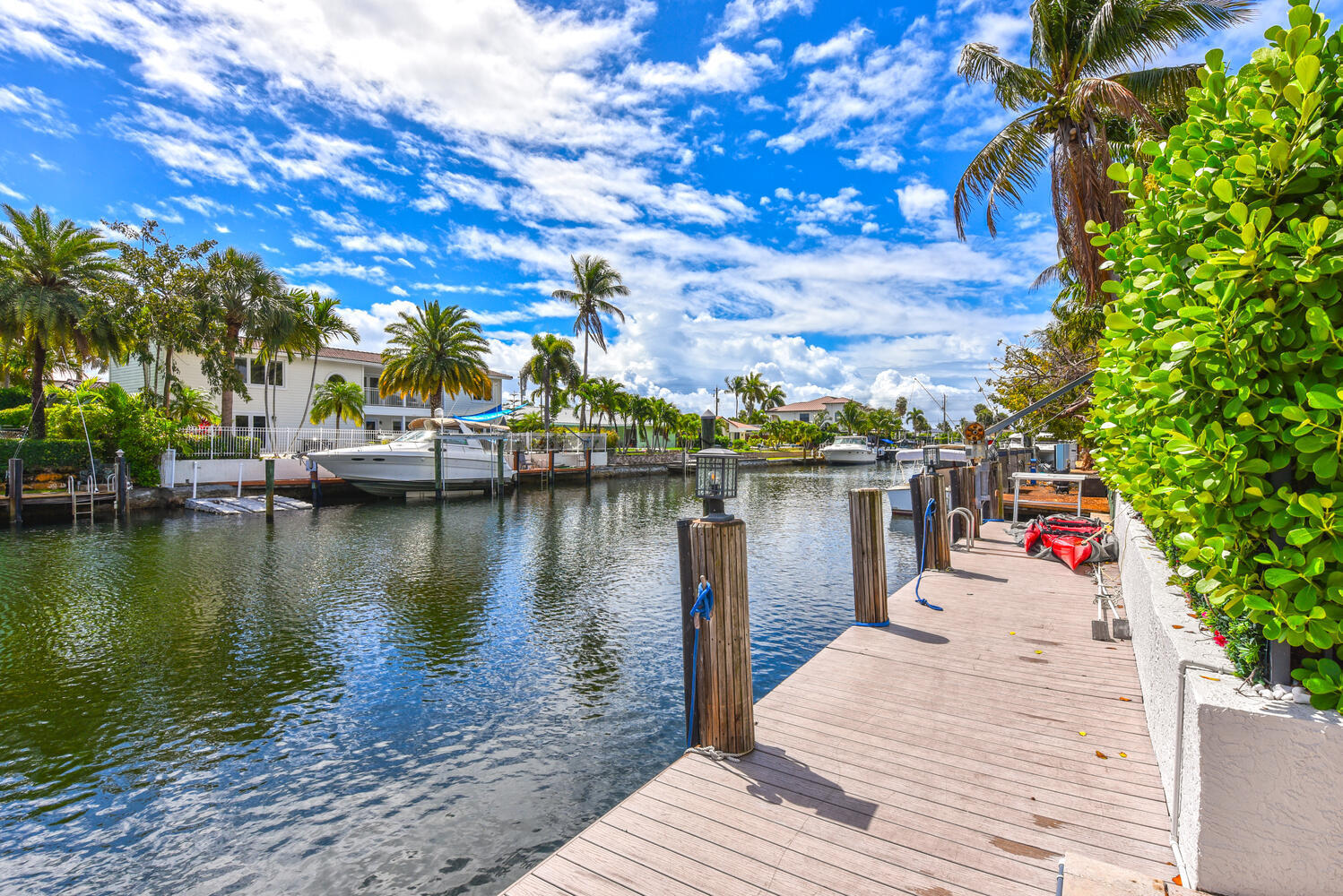 VENETIAN ISLES 2ND SEC - Residential