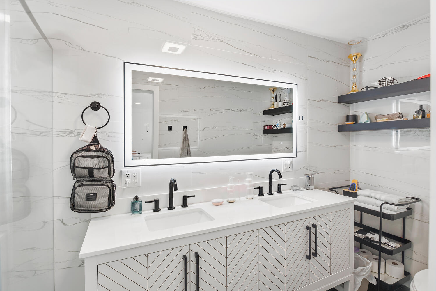 VENETIAN ISLES 2ND SEC - Residential