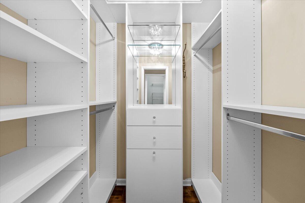 PINE RIDGE - Residential