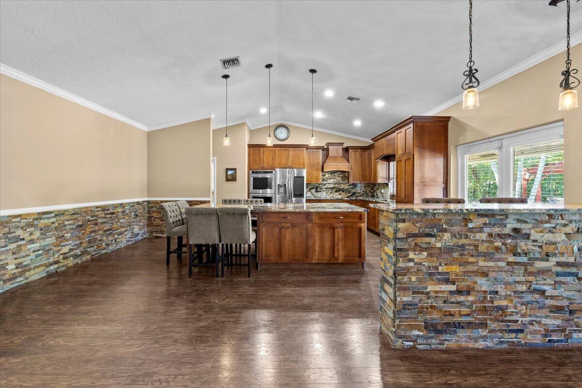 PINE RIDGE - Residential