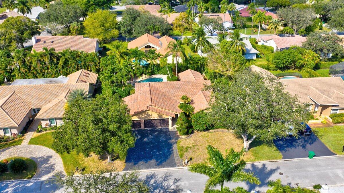 PINE RIDGE - Residential