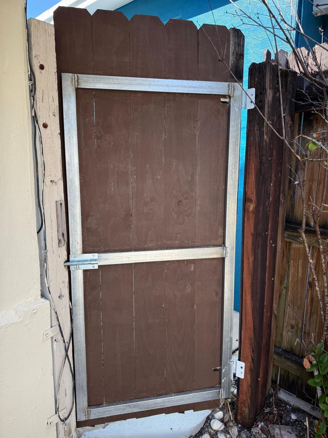 LAKE WORTH TOWN OF - Residential Lease