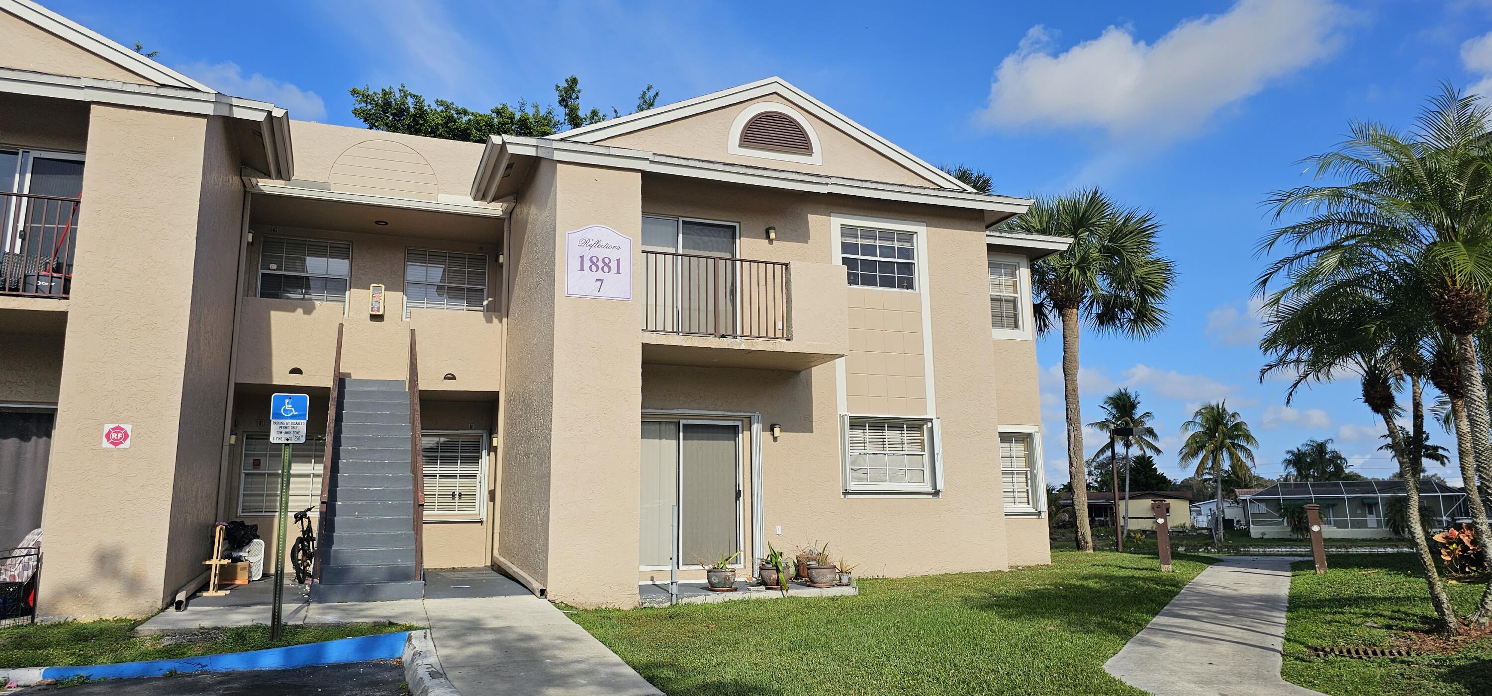 REFLECTIONS AT PEMBROKE PINES - Residential Lease