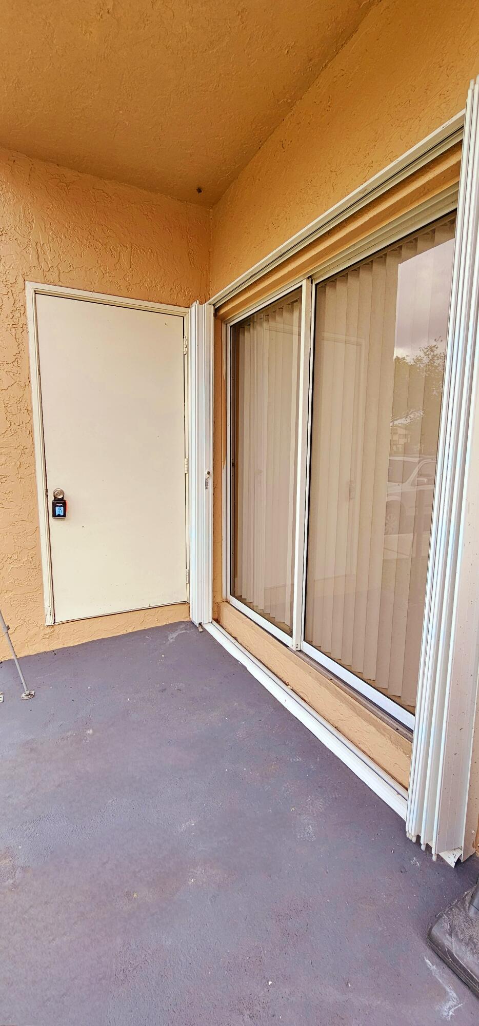 REFLECTIONS AT PEMBROKE PINES - Residential Lease
