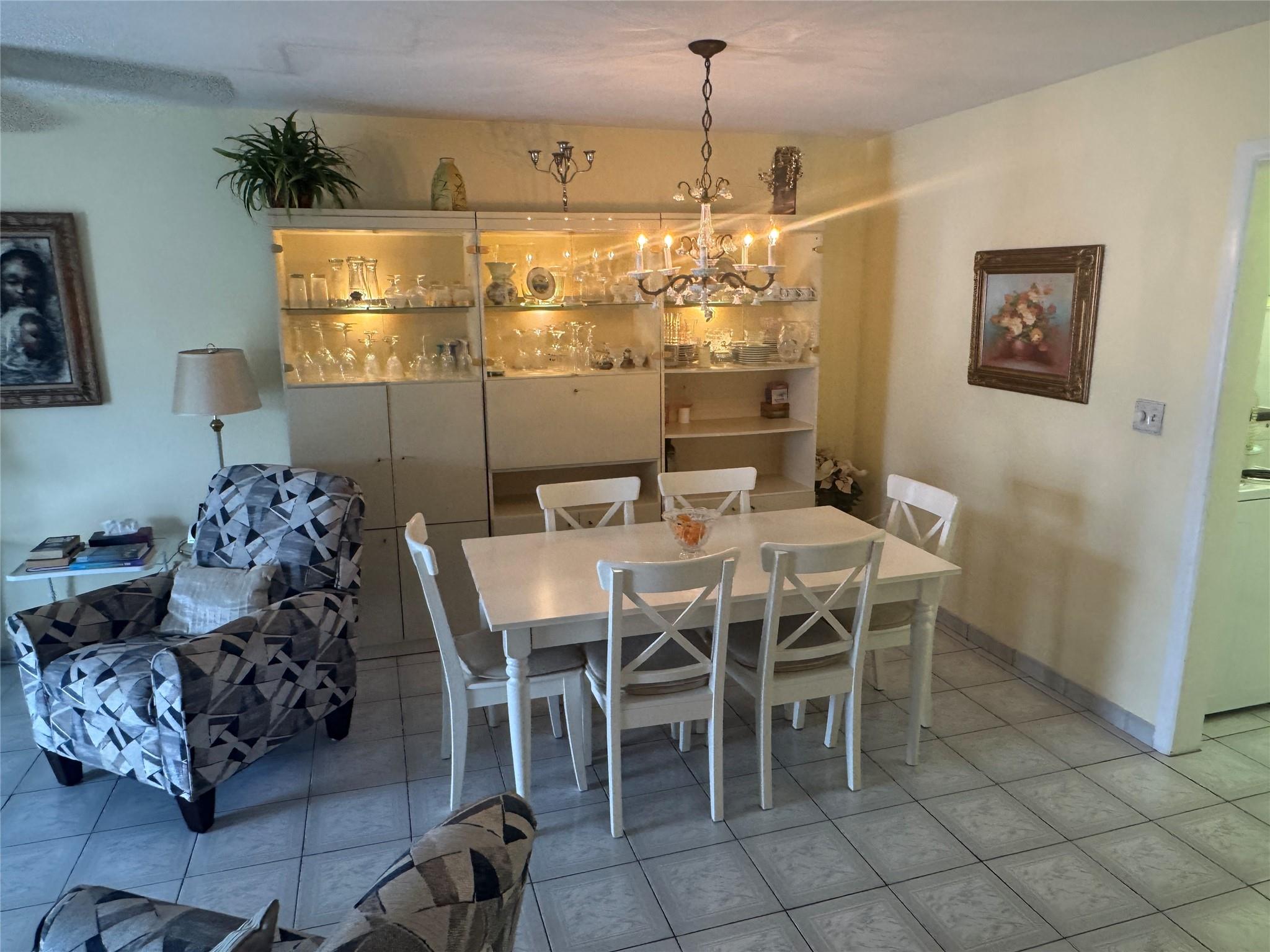 Mar-Len Gardens - Residential