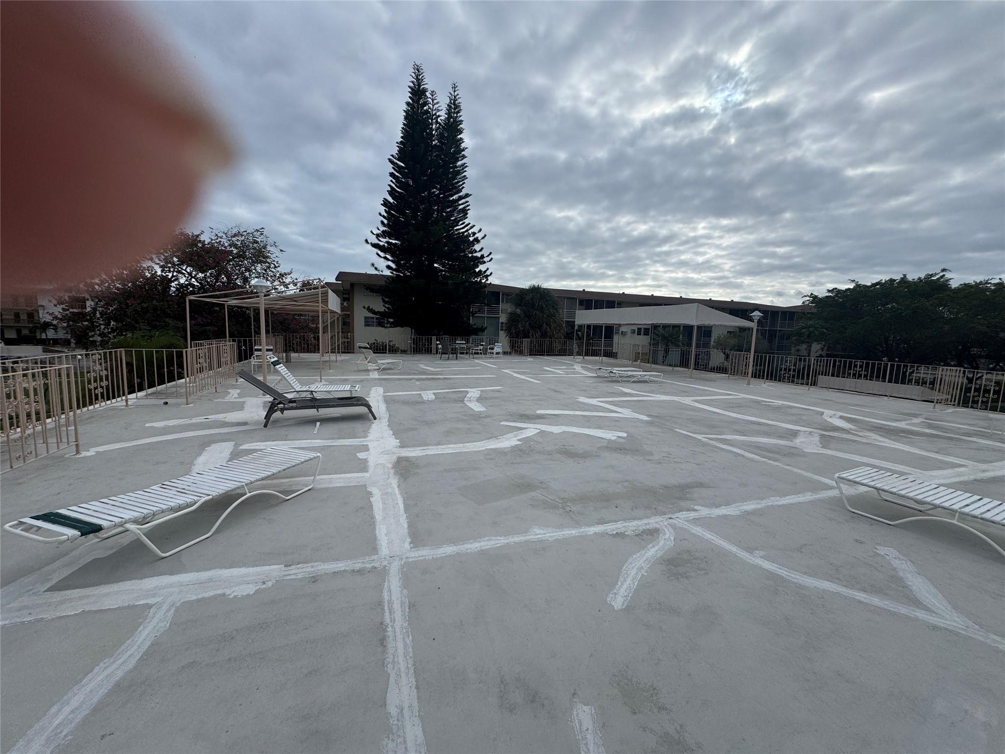 Mar-Len Gardens - Residential