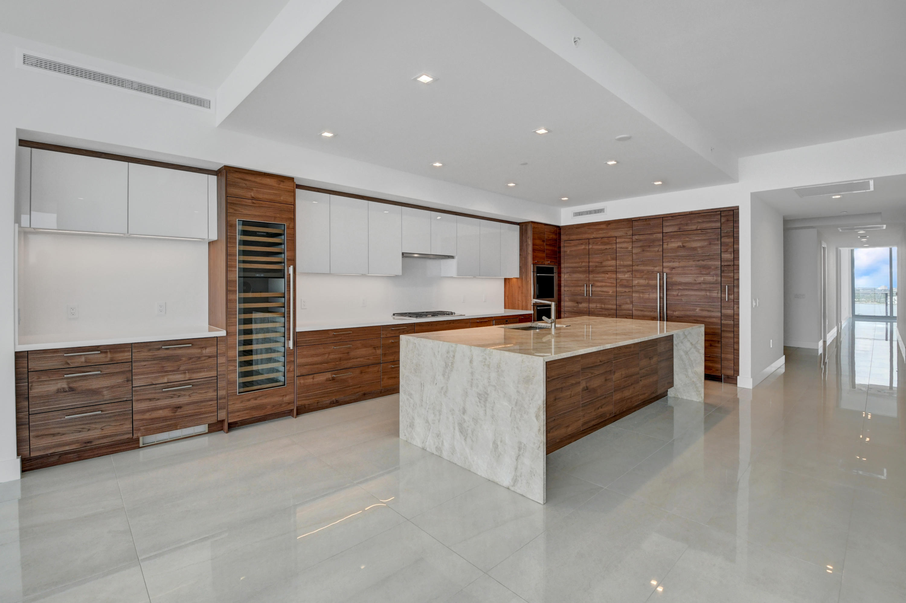 5000 NORTH OCEAN - Residential