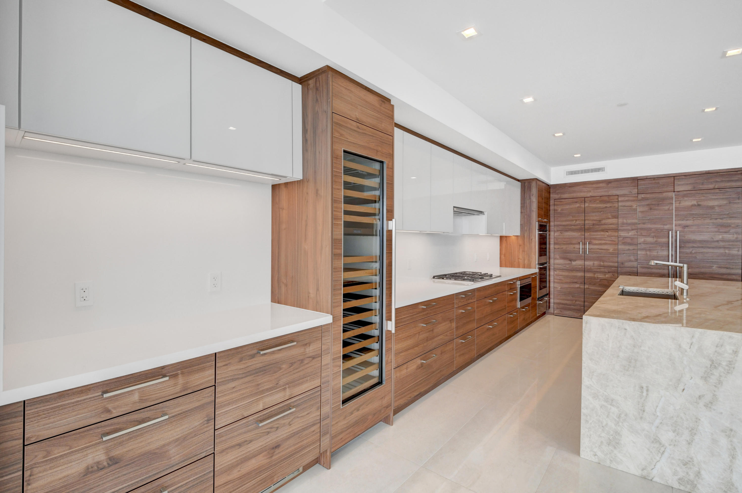 5000 NORTH OCEAN - Residential