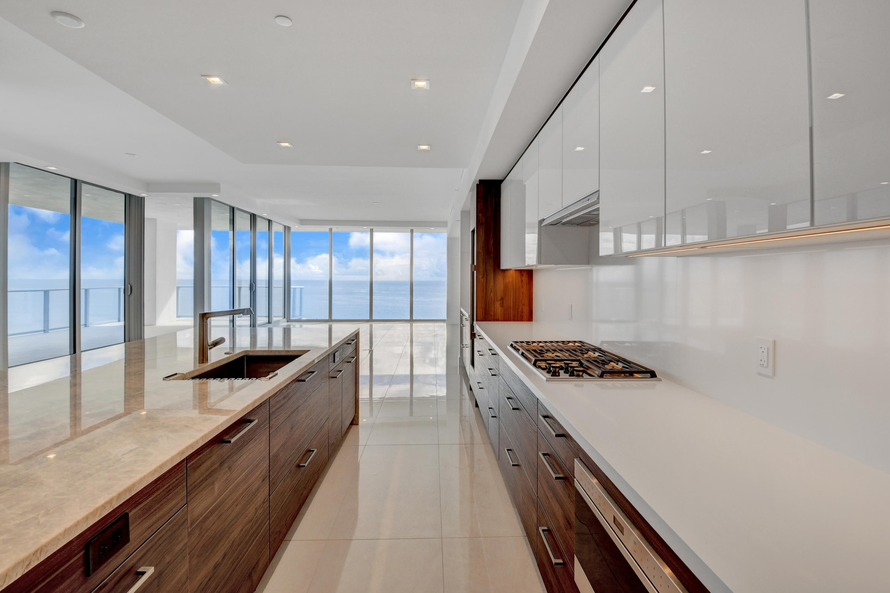 5000 NORTH OCEAN - Residential