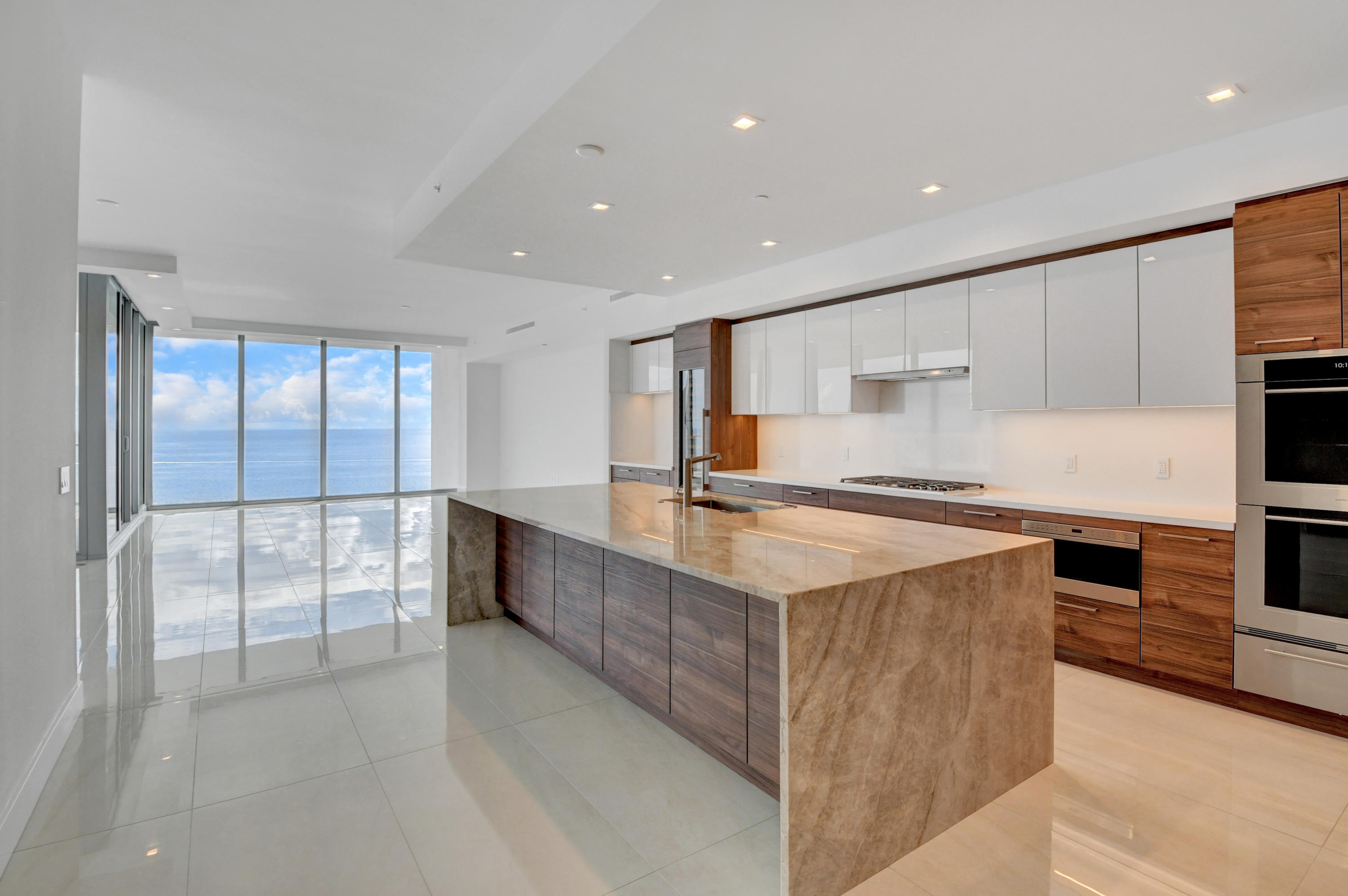 5000 NORTH OCEAN - Residential