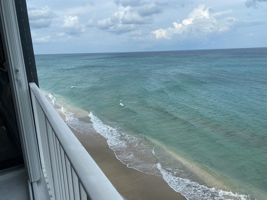 UNOBSTRUCTED OCEAN VIEWS FROM EVERY ROOM. IMPACT WINDOWS, TILE THRUOUT, W/D IN UNIT.  FULL AMENITY BLDG, 24 HR DOORPERSON, 2 POOLS, EXERCISE ROOM, COMMUNITY ROOM, LOOKOUT DOOR.  COMR LIVE THE BEACH LIFE STYLE.