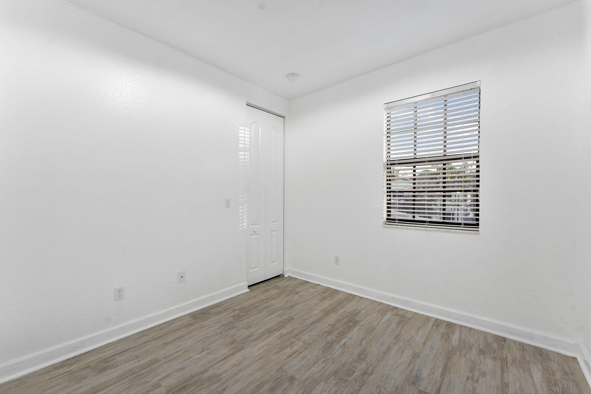 ASPEN GLEN PUD - Residential Lease