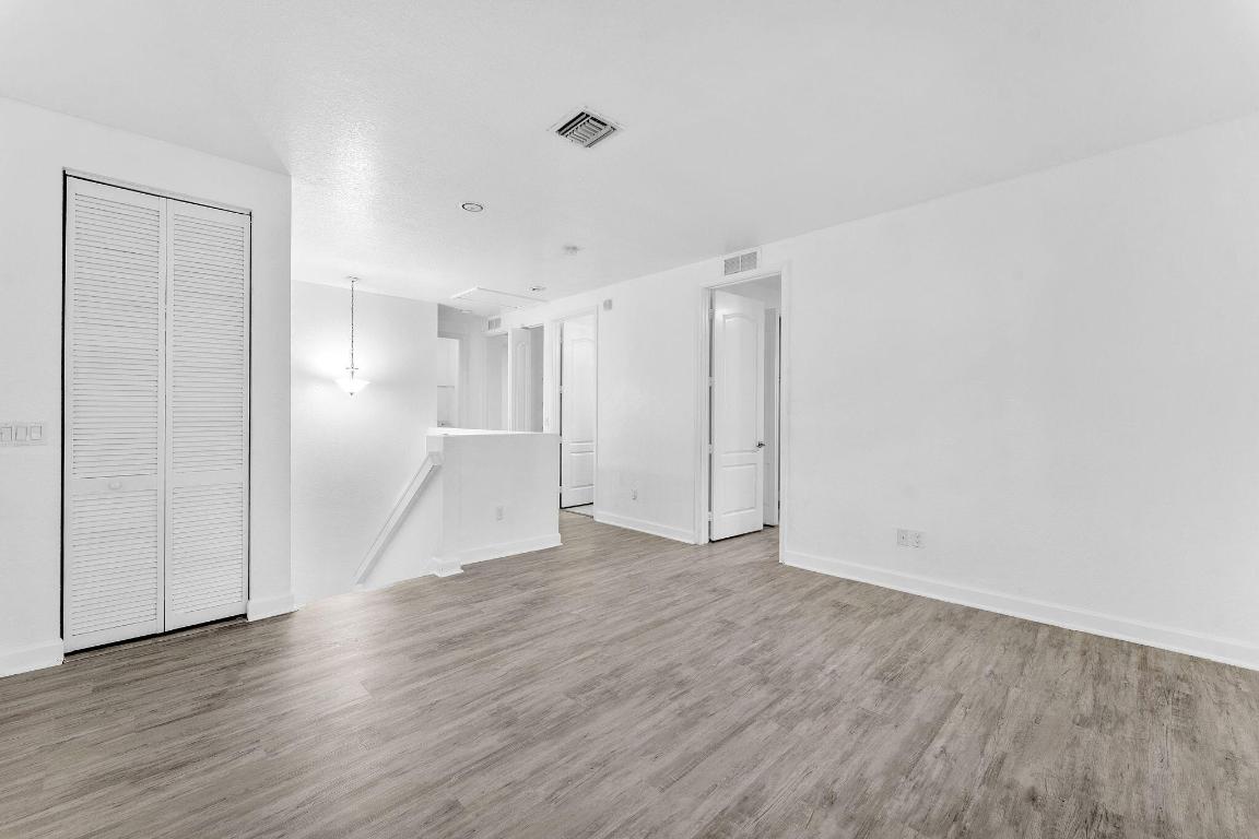 ASPEN GLEN PUD - Residential Lease