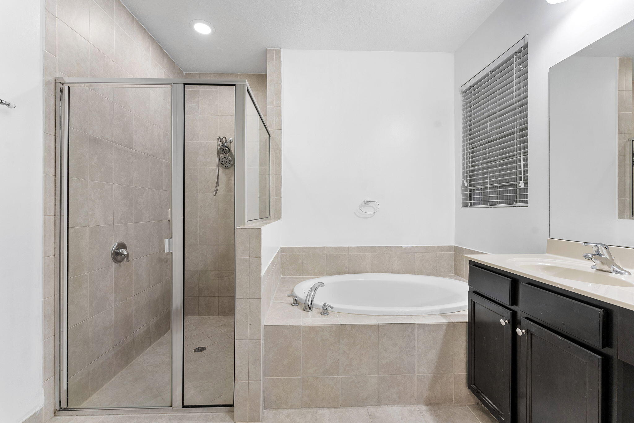 ASPEN GLEN PUD - Residential Lease