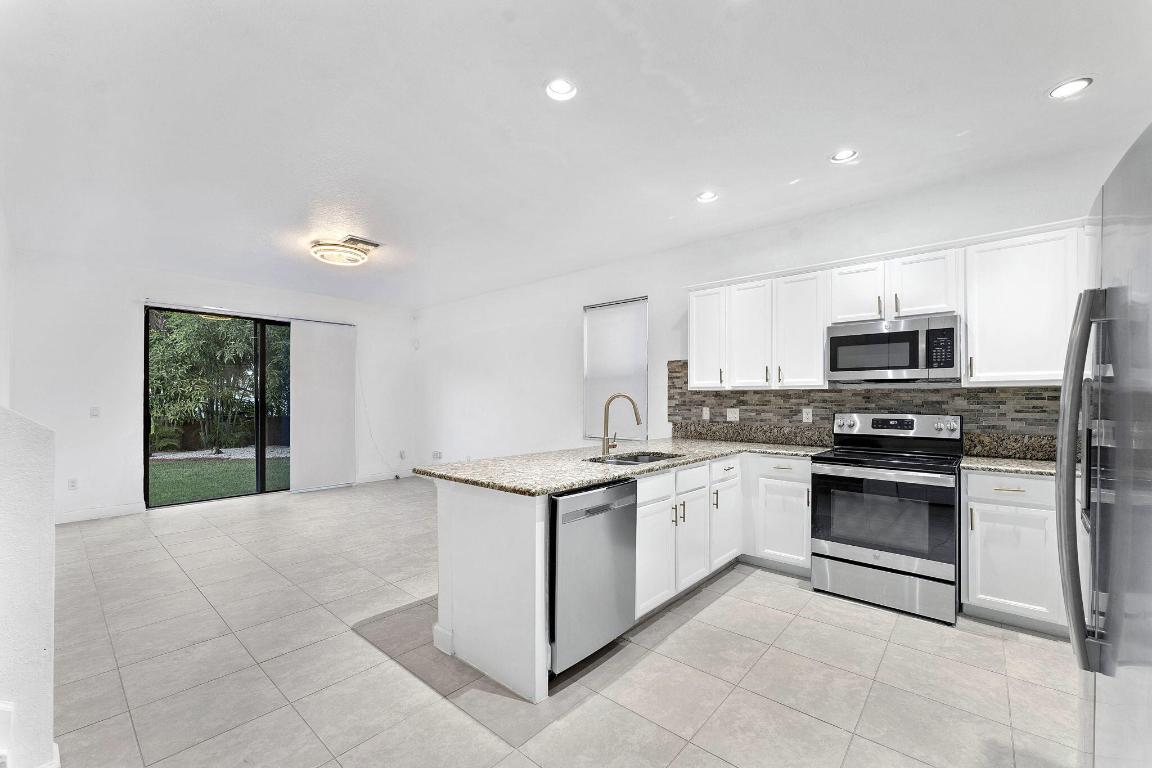 ASPEN GLEN PUD - Residential Lease