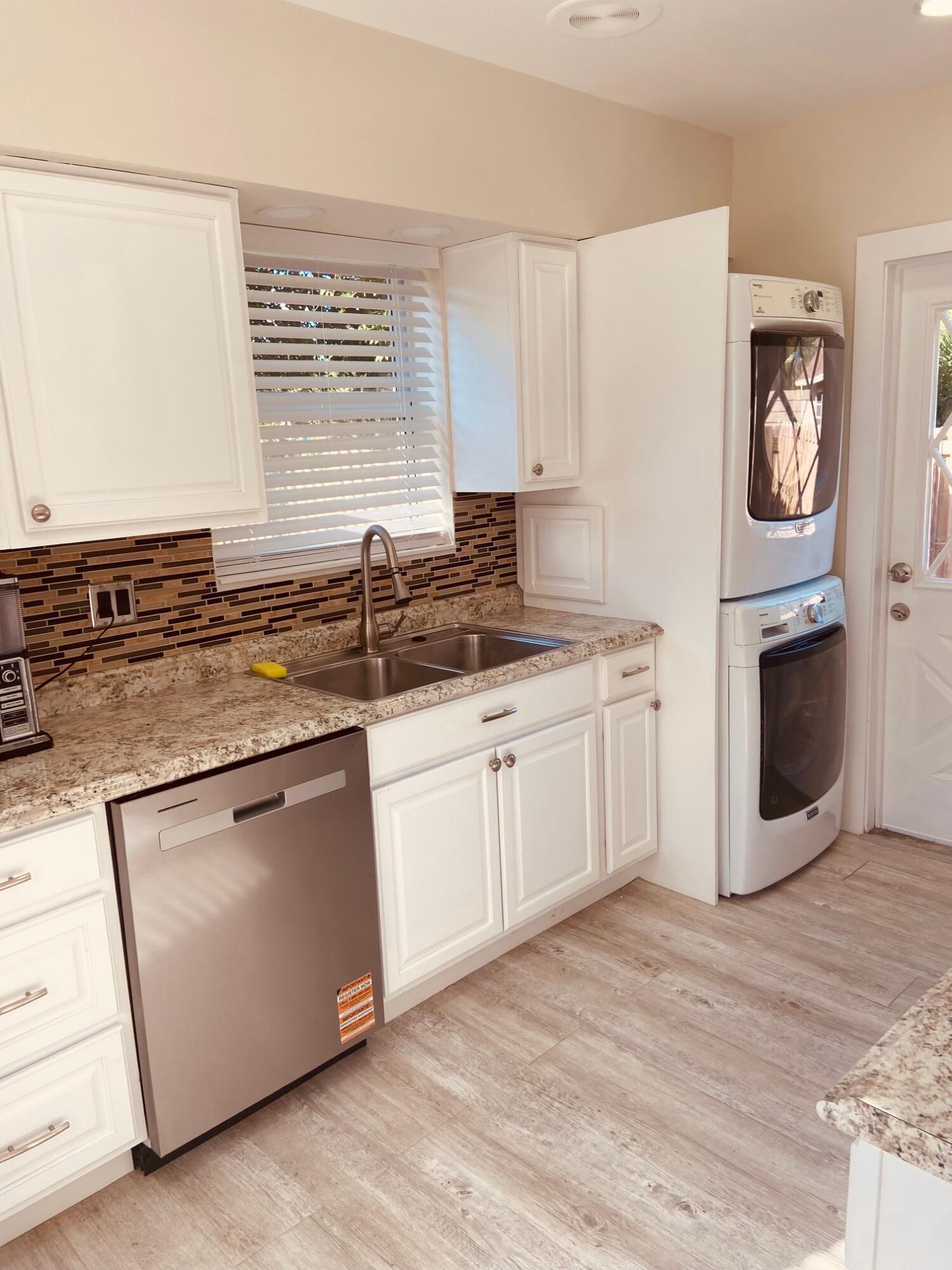 DEL IDA PARK - Residential Lease