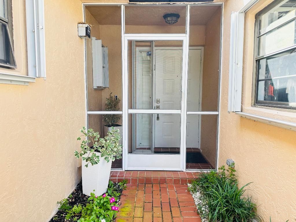 Photo of 21023 Rustlewood Avenue, Boca Raton, FL 33428 (MLS # R11139969)