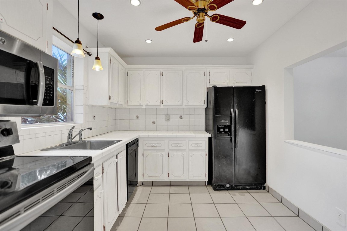 439 SW Natura Avenue A