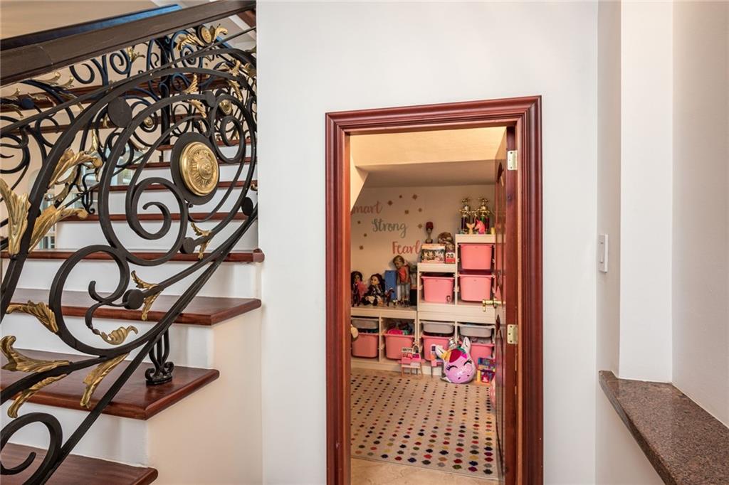 Valenzuela Parcels 170-17 - Residential