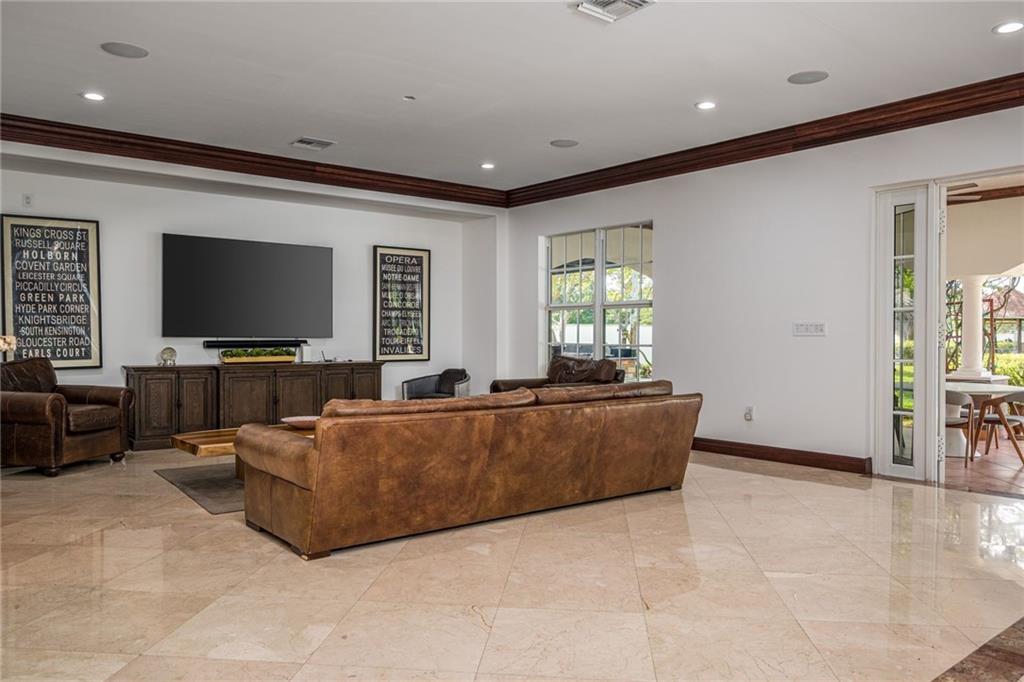 Valenzuela Parcels 170-17 - Residential