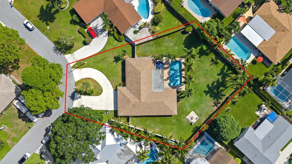 Photo of 4338 Butternut Street, Palm Beach Gardens, FL 33410 (MLS # R11119023)