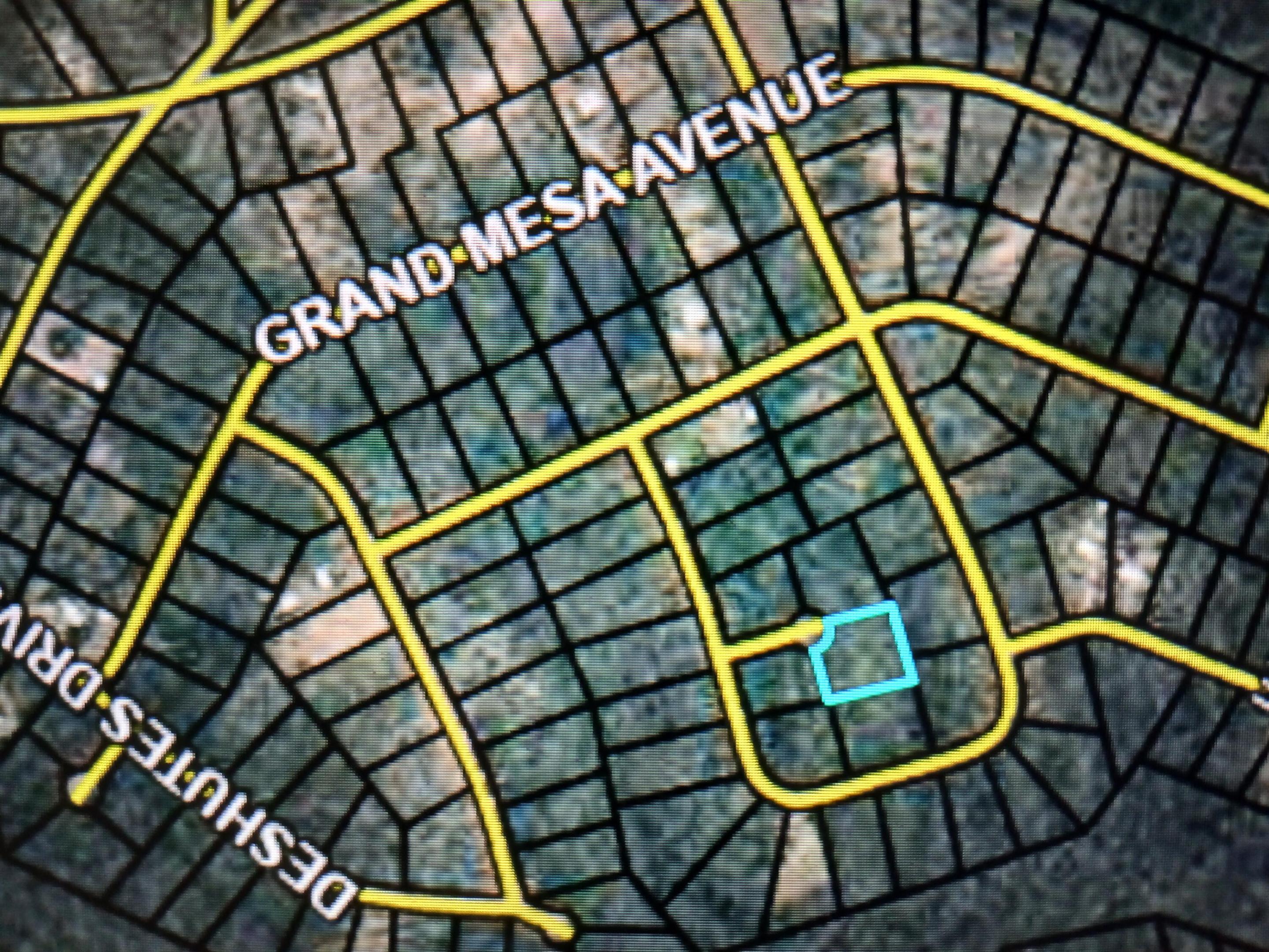 Compass Lake in the Hills - Land