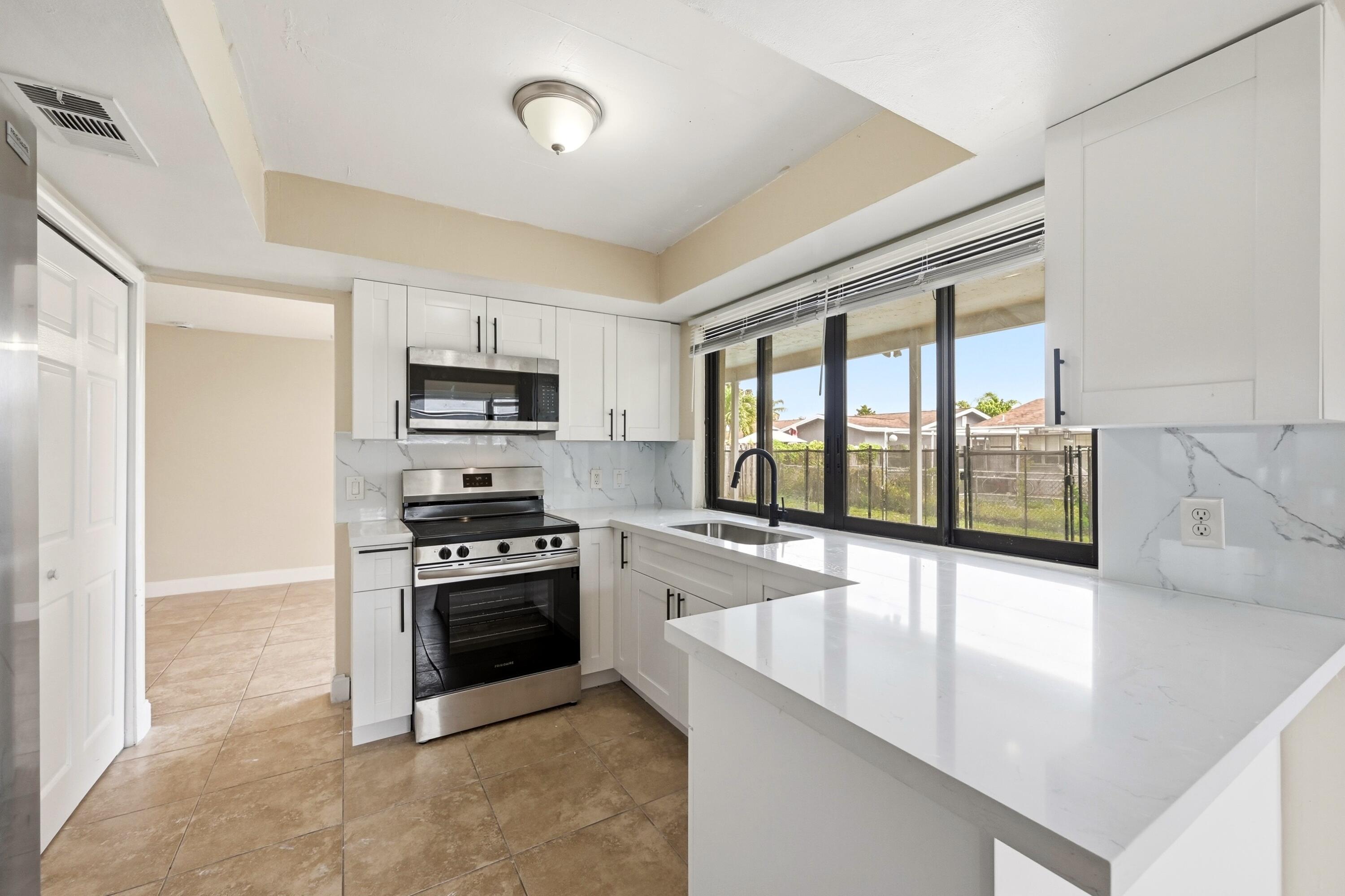 9671 NW 24th Street, Sunrise FL 33322