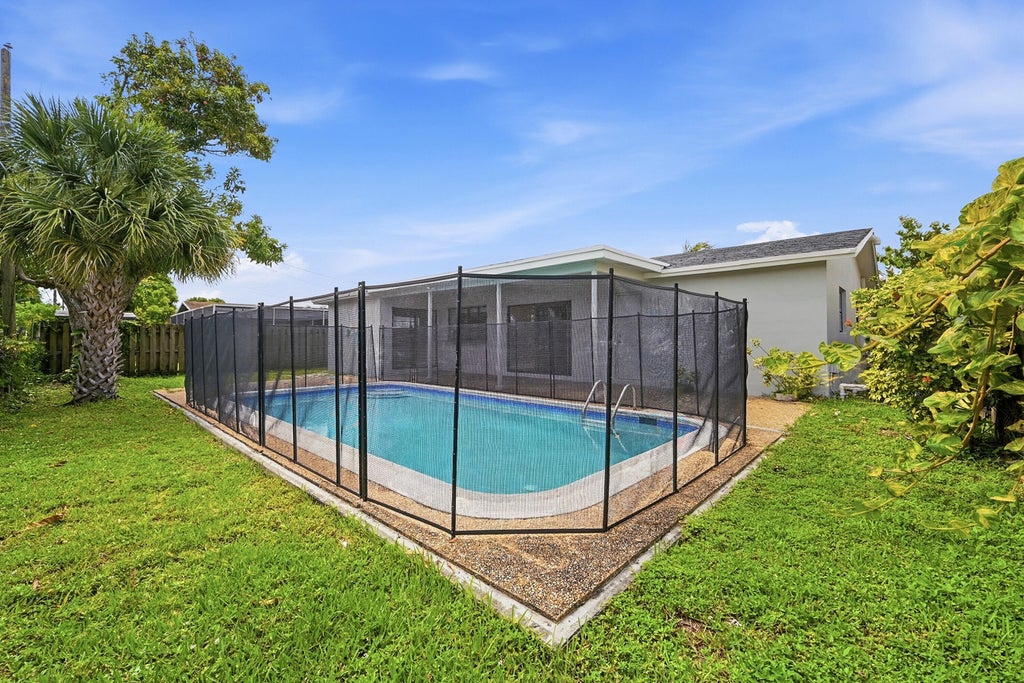 Photo of 9671 NW 24th Street, Sunrise, FL 33322 (MLS # B26038428)