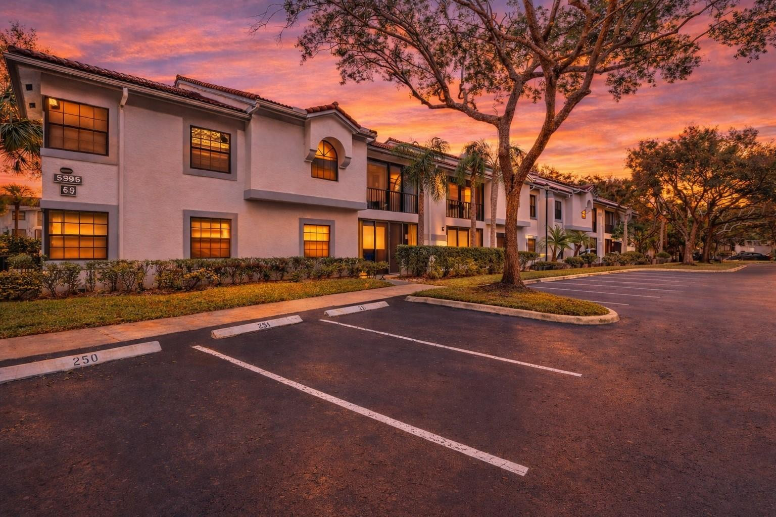 Platina Alexandra Village - Residential