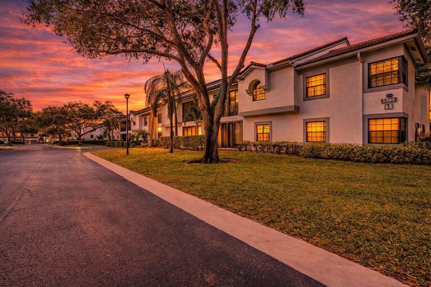2BD/2BA 2nd-floor condo in Platina – Alexandra Village, Boynton Beach, 1,131 SF, AC 2021, vaulted ceilings, screened balcony, guard-gated community. Bright split-bedroom layout with porcelain tile in living areas and vinyl flooring in bedrooms. Fresh interior paint, updated lighting and ceiling fans, decorative accent wall, walk-in closets, and washer/dryer inside the unit. Private screened balcony with shutters—ideal for relaxing or outdoor seating. Concrete block construction with central AC (2021). Resort-style amenities include heated pool, jacuzzi, clubhouse, café, fitness center, pickleball, basketball courts, library, and social spaces. HOA approx. $3,037 quarterly. Association approval required. No leasing first 2 years. Convenient location near shopping, dining, and major roads.