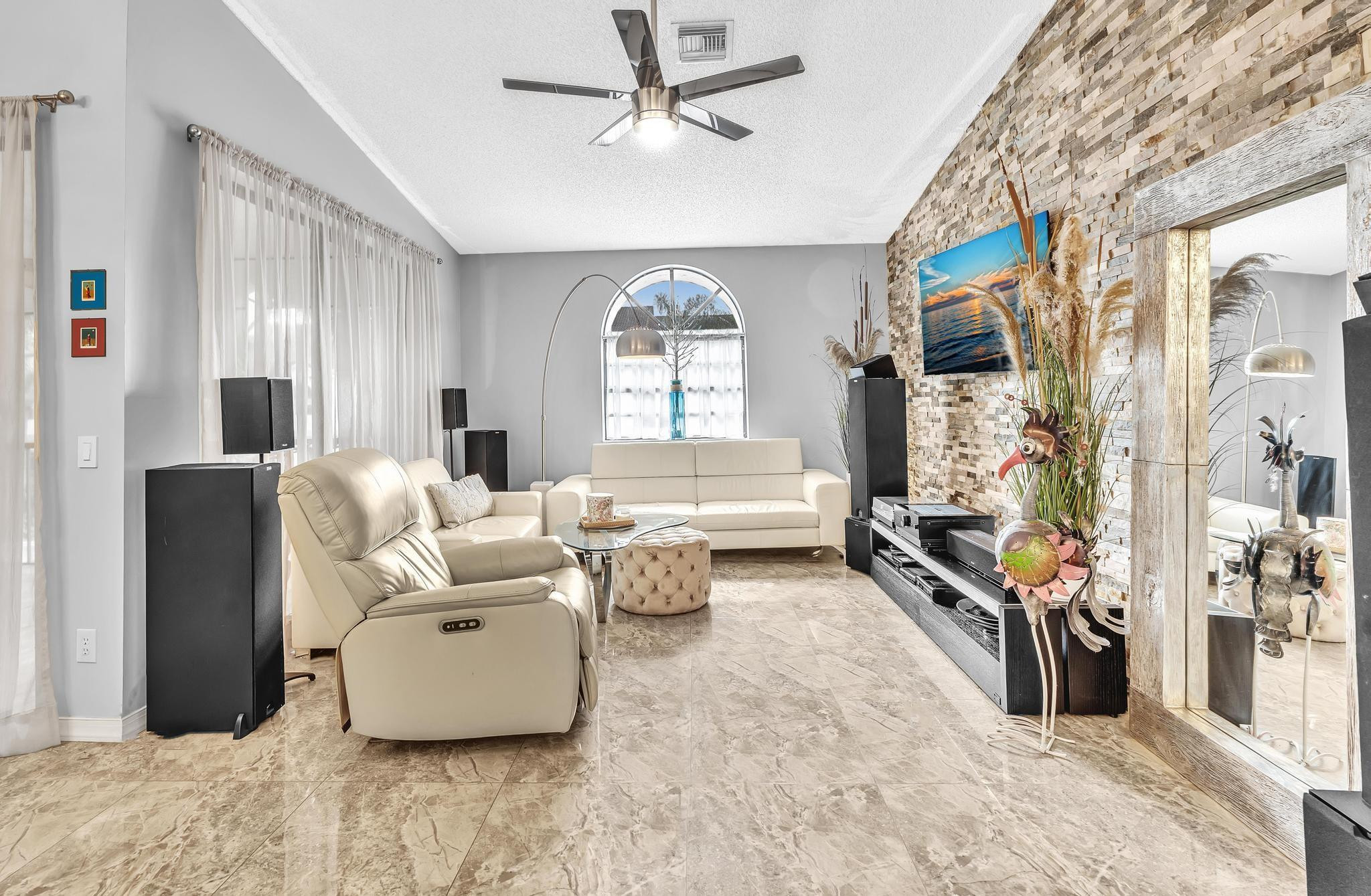 Platina Alexandra Village - Residential