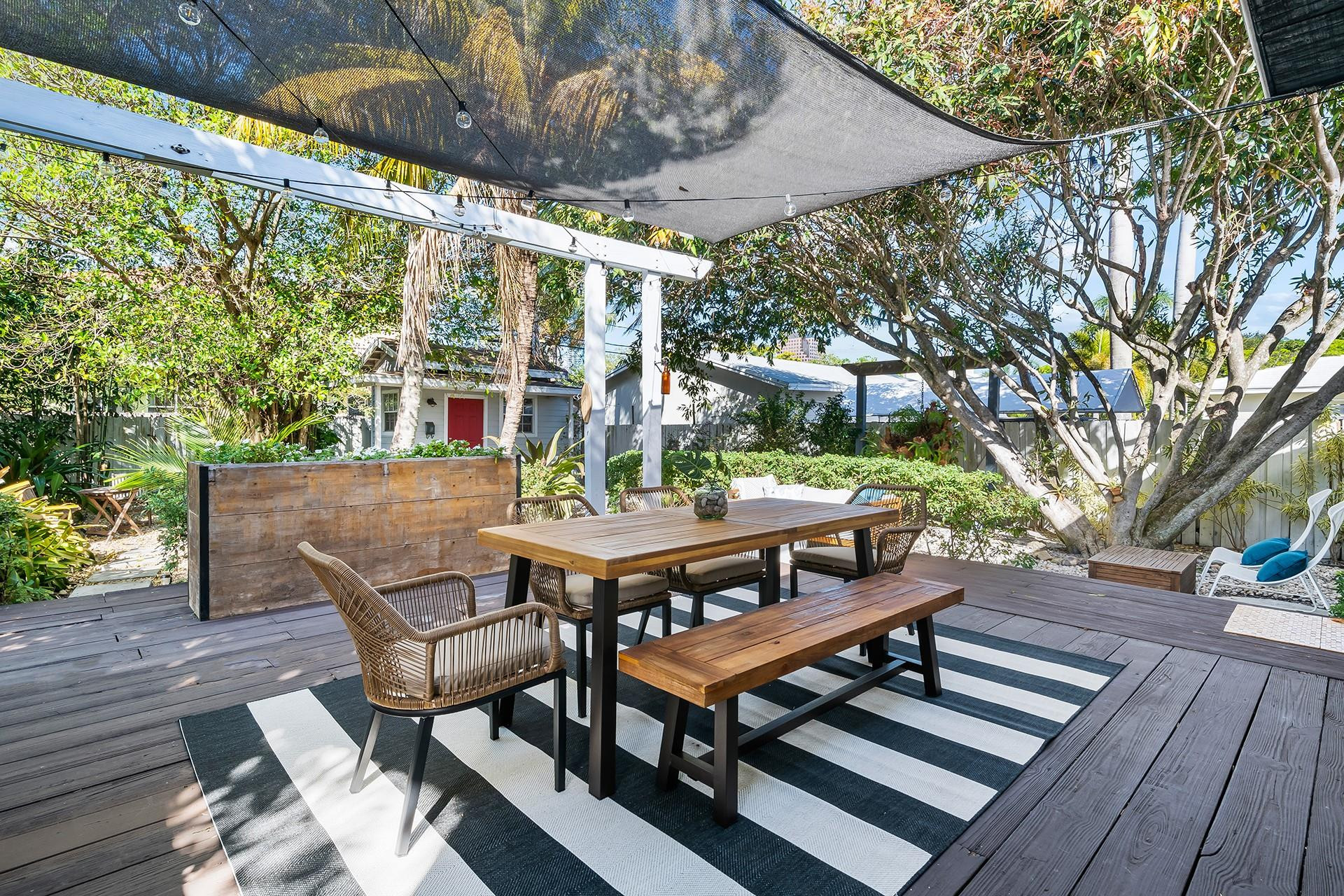 Lauderdale 2-9 D - Residential Lease