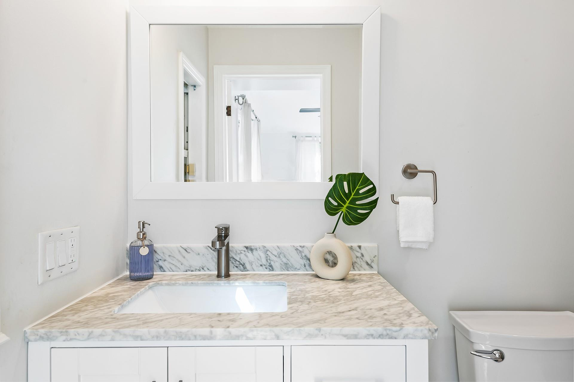 Lauderdale 2-9 D - Residential Lease