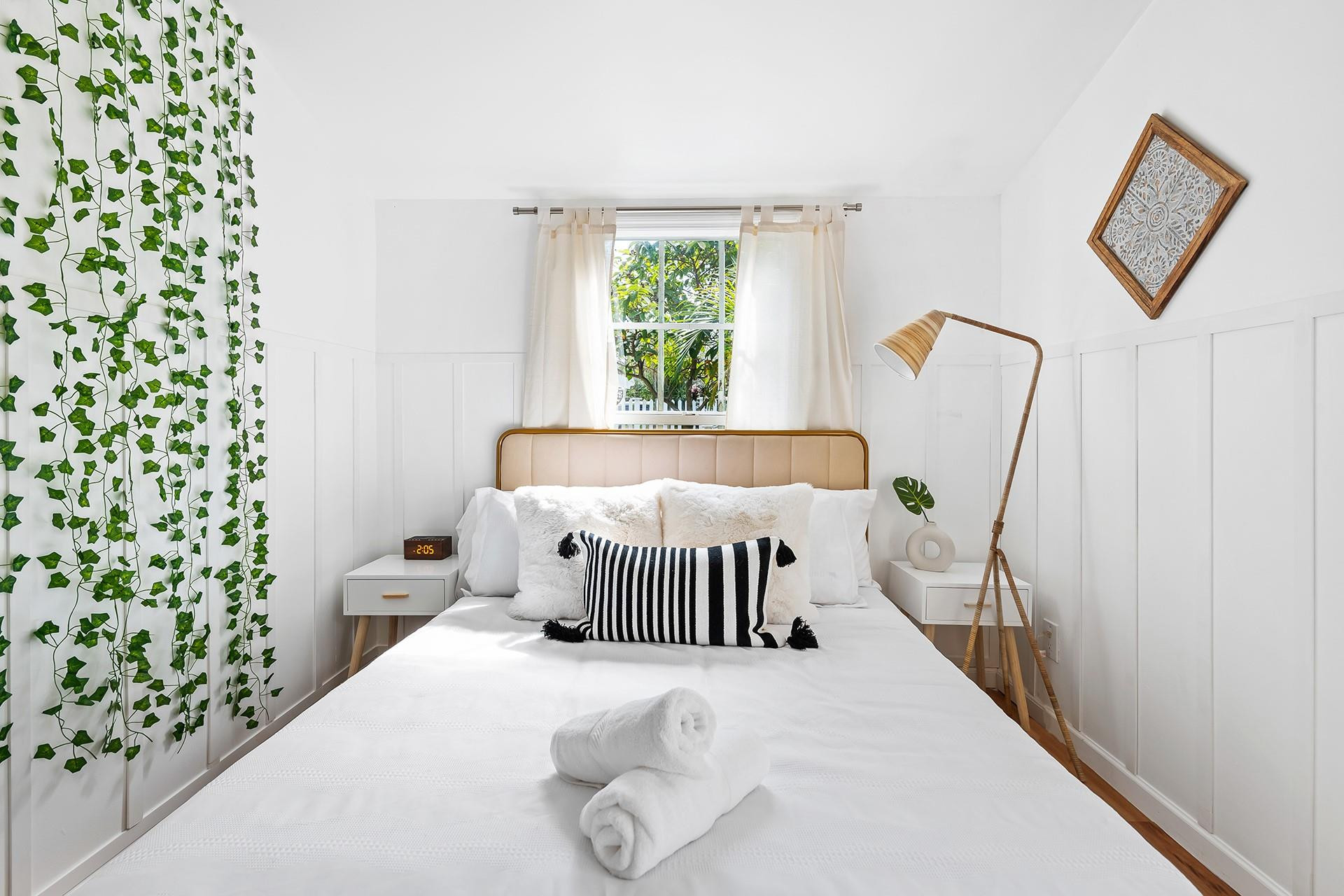 Lauderdale 2-9 D - Residential Lease