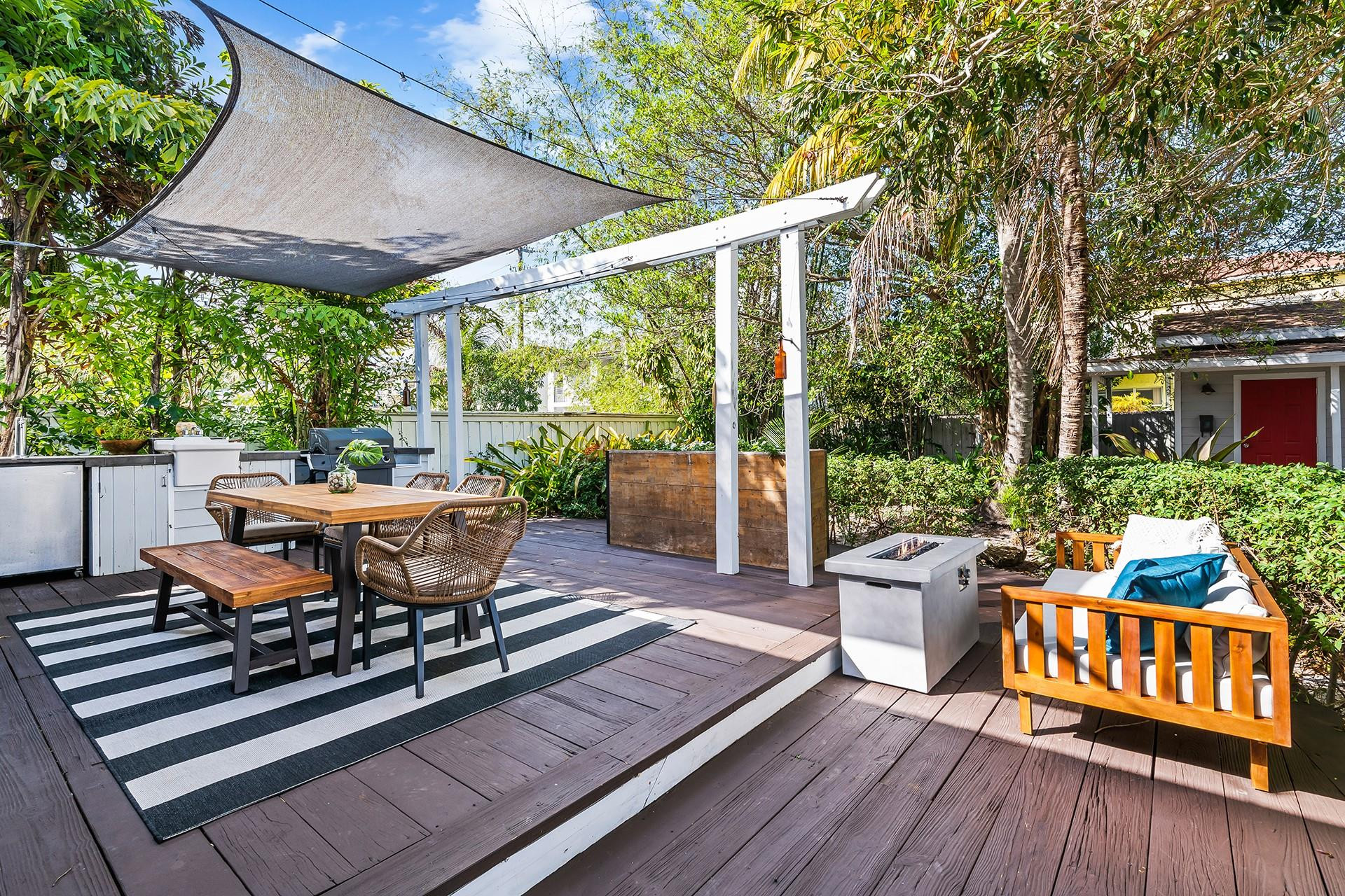 Lauderdale 2-9 D - Residential Lease