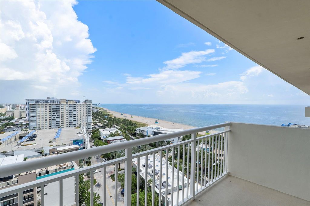 Photo of 133 N Pompano Beach Blvd #PH-6, Pompano Beach, FL 33062 (MLS # F10532435)